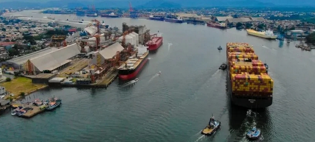 Porto de Santos sobe para 36º lugar no ranking mundial de contêineres