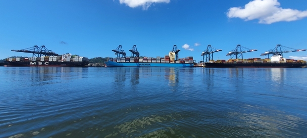 Movimento de contêineres segue com recordes no Porto de Santos